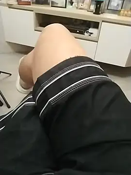 Snapshot of Dannydy2015 chatting on 03/19/26, 04:33 Dannydy2015 online show from 03/19/26, 04:33