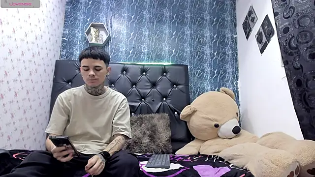 exotic hot couple online show from 02/05/26, 09:30