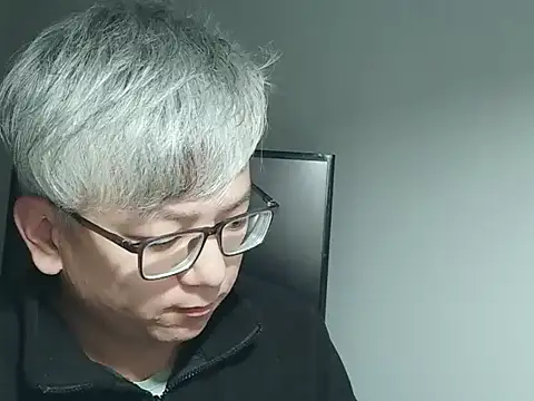 leoUSIR online show from 10/28/25, 03:25