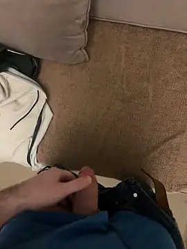 Snapshot of hamoo23p chatting on 12/15/25, 09:57 hamoo23p online show from 12/15/25, 09:57