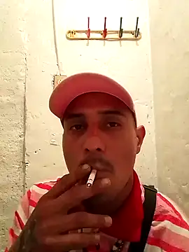 Snapshot of NewBe9D9 chatting on 03/10/25, 11:06 NewBe9D9 online show from 03/10/25, 11:06