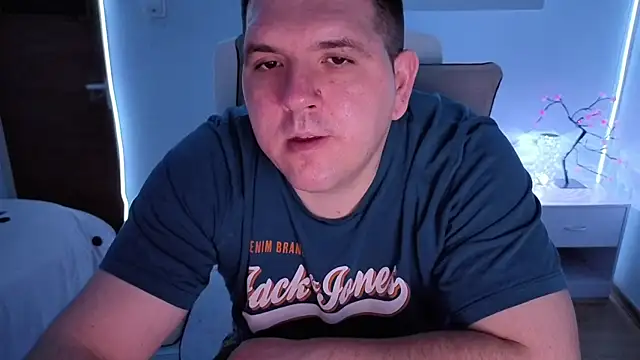 Snapshot of JasonJacks chatting on 05/22/26, 02:40 JasonJacks online show from 05/22/26, 02:40