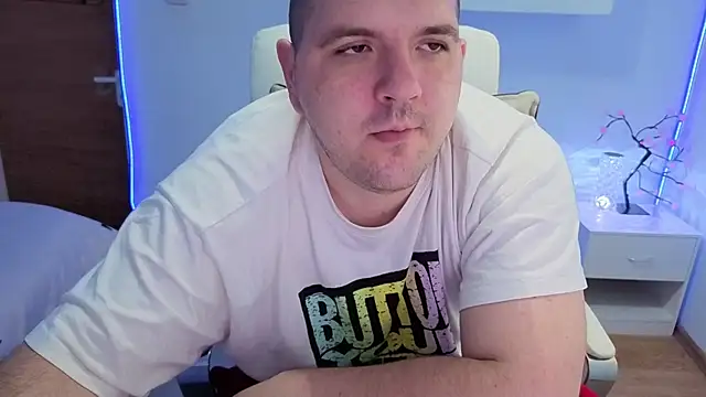 Snapshot of JasonJacks chatting on 06/14/26, 04:31 JasonJacks online show from 06/14/26, 04:31
