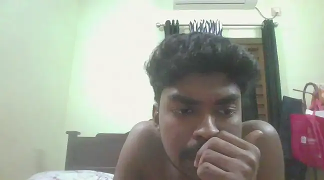 Snapshot of funcracker chatting on 02/05/25, 01:44 funcracker online show from 02/05/25, 01:44