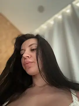 JulliaVegas online show from 03/16/26, 01:22