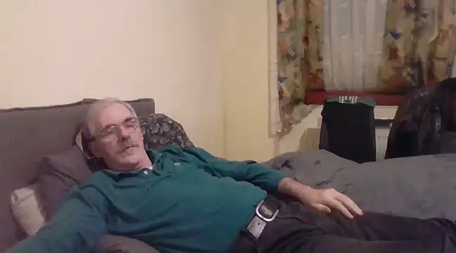 Snapshot of farock chatting on 03/01/25, 05:05 farock online show from 03/01/25, 05:05