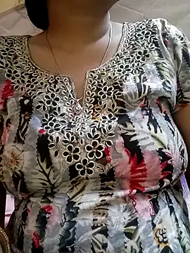 sunita-doll online show from 10/03/25, 05:32