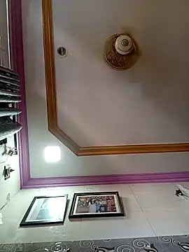 sunita-doll online show from 10/23/25, 09:19