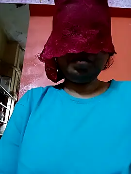 Snapshot of sunita-doll chatting on 03/18/26, 01:42 sunita-doll online show from 03/18/26, 01:42