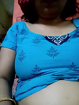 Snapshot of sunita-doll chatting on 03/23/26, 01:42 sunita-doll online show from 03/23/26, 01:42