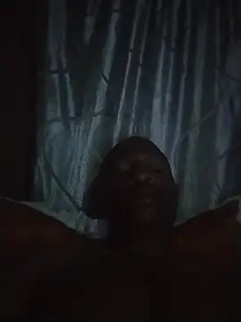 Snapshot of Sakile113 chatting on 04/14/26, 10:27 Sakile113 online show from 04/14/26, 10:27