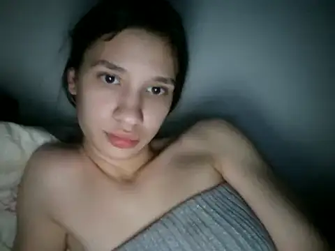 Snapshot of maiaandreea chatting on 01/27/25, 08:07 maiaandreea online show from 01/27/25, 08:07