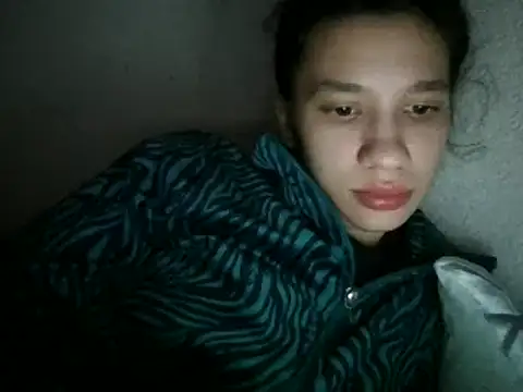 Snapshot of maiaandreea chatting on 03/08/25, 10:45 maiaandreea online show from 03/08/25, 10:45