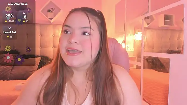 Snapshot of melanie_hh chatting on 11/19/25, 04:12 melanie hh online show from 11/19/25, 04:12