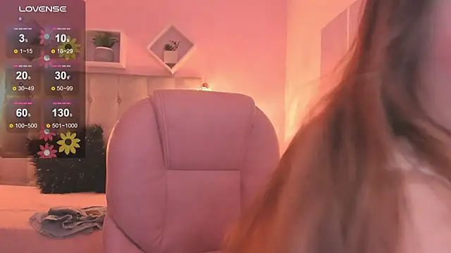 Snapshot of melanie_hh chatting on 11/23/25, 04:01 melanie hh online show from 11/23/25, 04:01