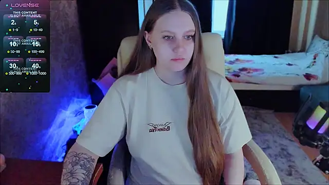 Alice Dreamgirl  online show from 03/14/25, 09:57