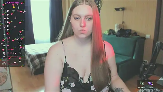 Alice Dreamgirl  online show from 10/31/25, 11:11