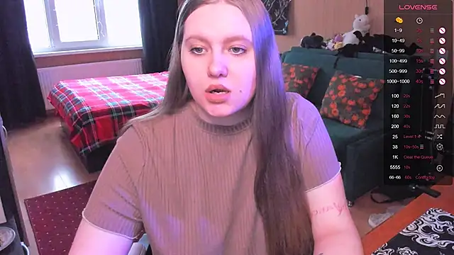 Alice Dreamgirl  online show from 01/13/26, 11:59