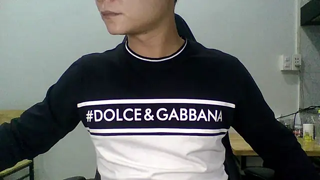 Snapshot of tokuda_20 chatting on 12/18/24, 01:23 tokuda 20 online show from 12/18/24, 01:23