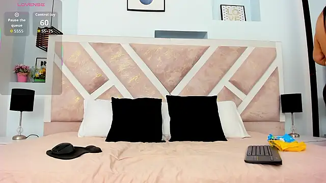 hotmature1 online show from 03/14/26, 11:15