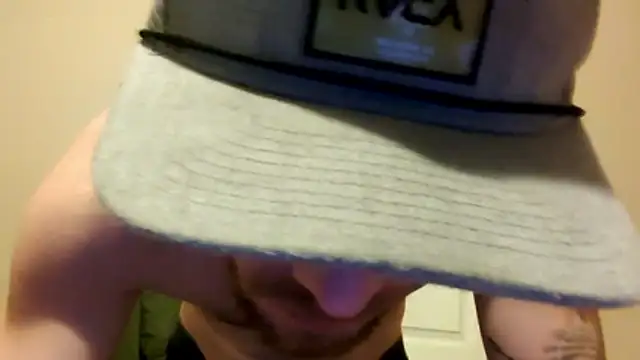 Huntzg23 online show from 11/29/25, 02:36