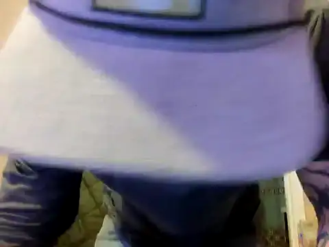 Huntzg23 online show from 12/01/25, 08:52