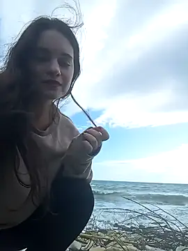 Eleni Pappa online show from 02/02/25, 10:24