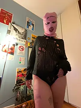 Snapshot of littlewitchxoxo chatting on 02/19/25, 07:59 littlewitchxoxo online show from 02/19/25, 07:59