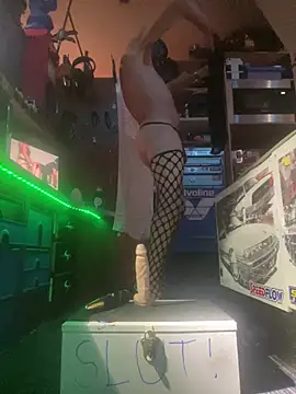 Snapshot of kinkycdslutsv chatting on 01/30/25, 04:24 kinkycdslutsv online show from 01/30/25, 04:24