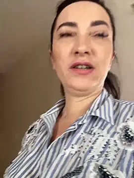 Snapshot of AnneHaddaway chatting on 04/15/26, 09:16 AnneHaddaway online show from 04/15/26, 09:16