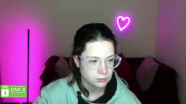 Alicia redfollow online show from 10/28/25, 12:19