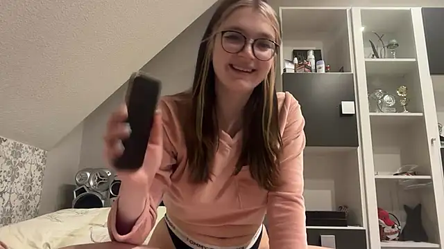 NikaCyberslut online show from 12/24/24, 08:16