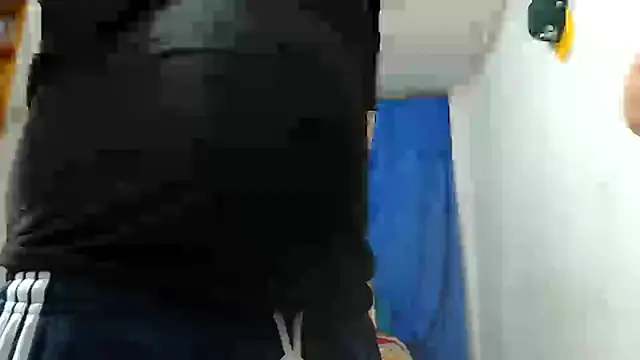 Snapshot of pecadodulce123 chatting on 03/19/25, 11:36 pecadodulce123 online show from 03/19/25, 11:36