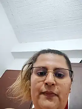 Snapshot of Miss_balloonsmila chatting on 12/29/24, 03:00 Miss balloonsmila online show from 12/29/24, 03:00