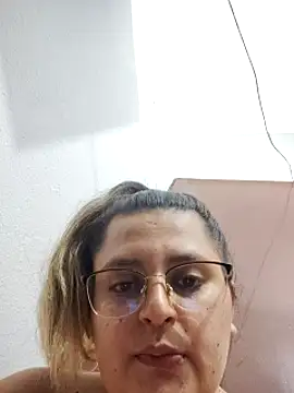 Snapshot of Miss_balloonsmila chatting on 01/08/25, 02:35 Miss balloonsmila online show from 01/08/25, 02:35