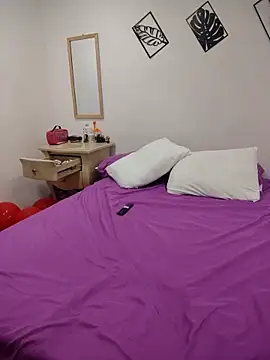 Snapshot of Miss_balloonsmila chatting on 02/16/25, 09:59 Miss balloonsmila online show from 02/16/25, 09:59