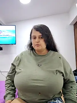 Snapshot of Miss_balloonsmila chatting on 12/02/25, 05:13 Miss balloonsmila online show from 12/02/25, 05:13