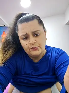 Snapshot of Miss_balloonsmila chatting on 12/20/25, 05:58 Miss balloonsmila online show from 12/20/25, 05:58