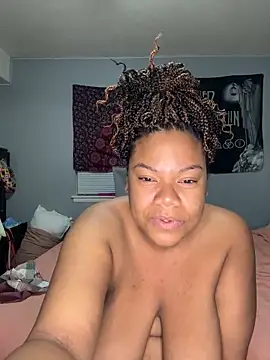 Snapshot of InterRacialFacial7296 chatting on 12/17/24, 01:29 InterRacialFacial7296 online show from 12/17/24, 01:29