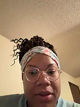 Snapshot of InterRacialFacial7296 chatting on 01/20/25, 11:54 InterRacialFacial7296 online show from 01/20/25, 11:54