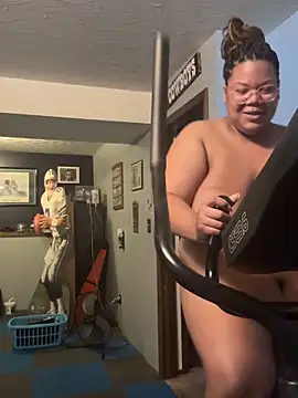 InterRacialFacial7296 online show from 04/08/26, 10:26