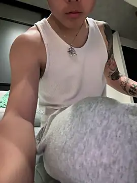 kuma0908 online show from 04/18/26, 10:19