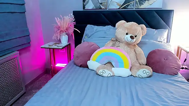 Curvy Dynamite  online show from 09/14/25, 01:16