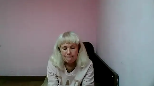 sakura blonde online show from 02/06/25, 08:45