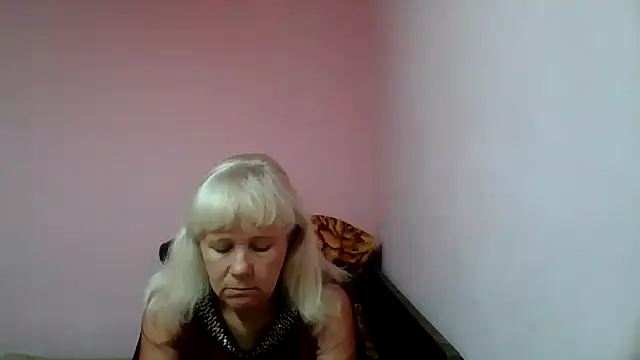 sakura blonde online show from 02/11/25, 08:15