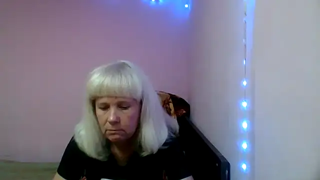 sakura blonde online show from 02/11/25, 09:03