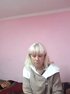 sakura blonde online show from 09/28/25, 10:04