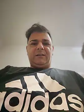 SecretlyDD online show from 02/11/25, 05:37