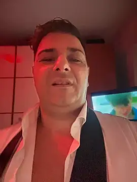 SecretlyDD online show from 02/11/25, 03:18