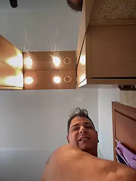 SecretlyDD online show from 02/20/25, 08:39